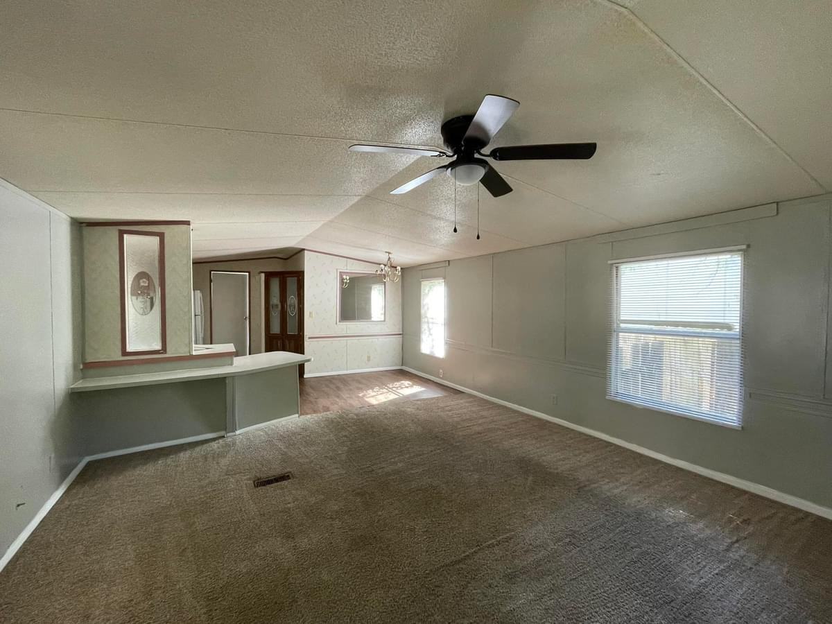 112 Peddy St #1 - Photo 6 of 23