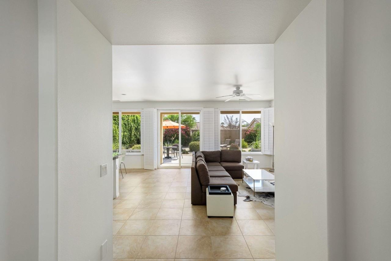 60224 Honeysuckle St - Photo 6 of 30