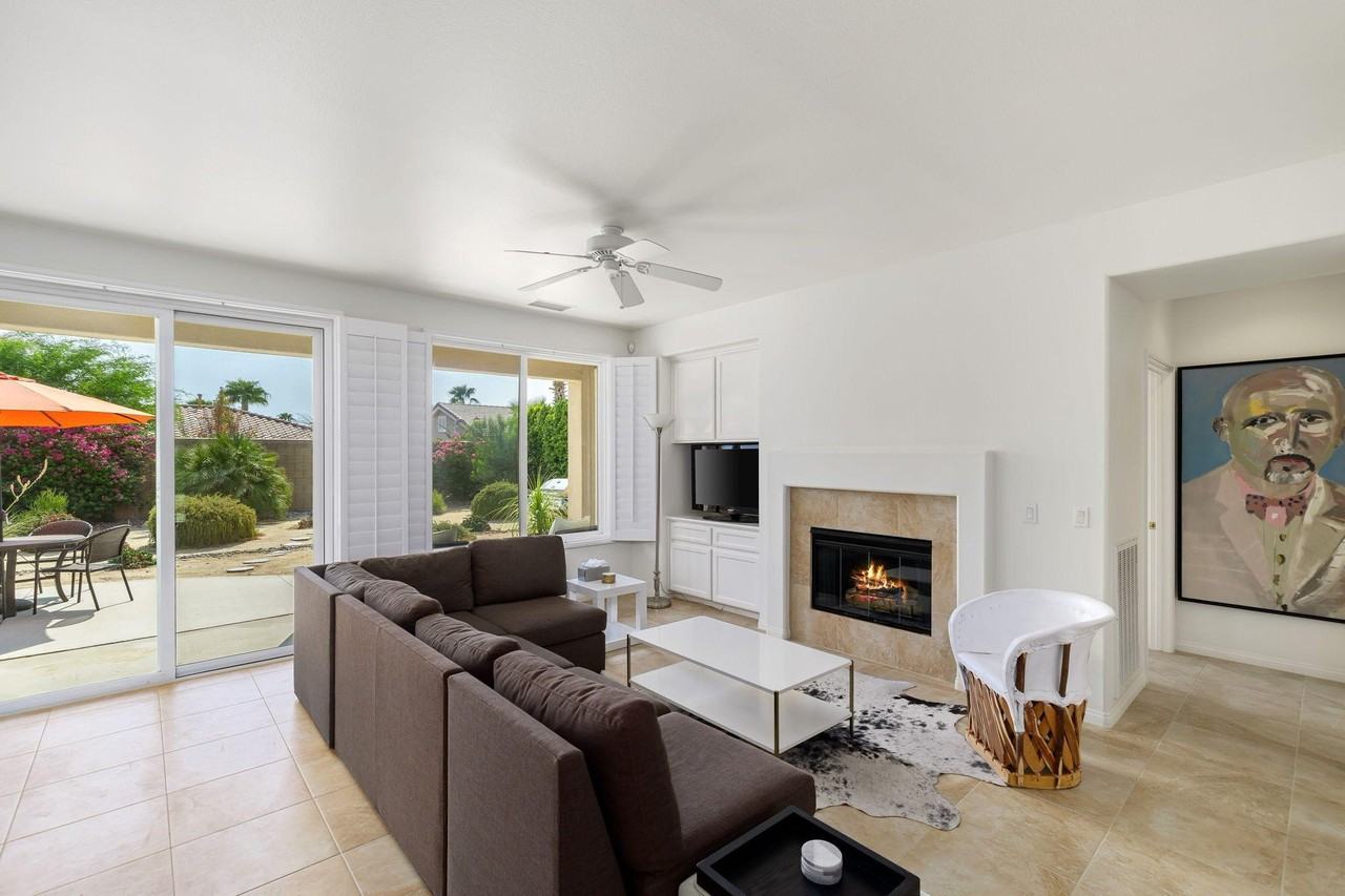 60224 Honeysuckle St - Photo 7 of 30