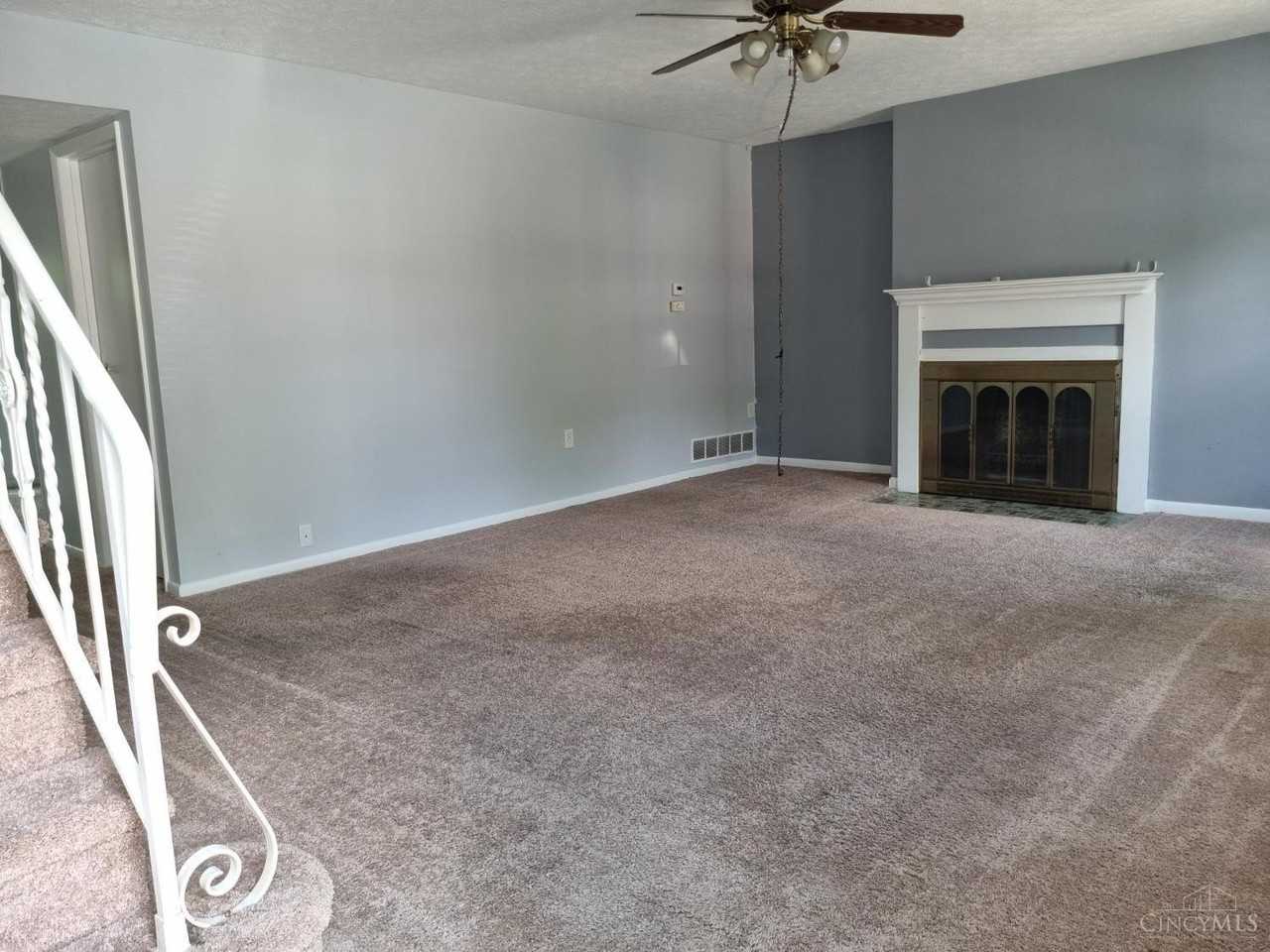 3 Queens Ct - Photo 3 of 20