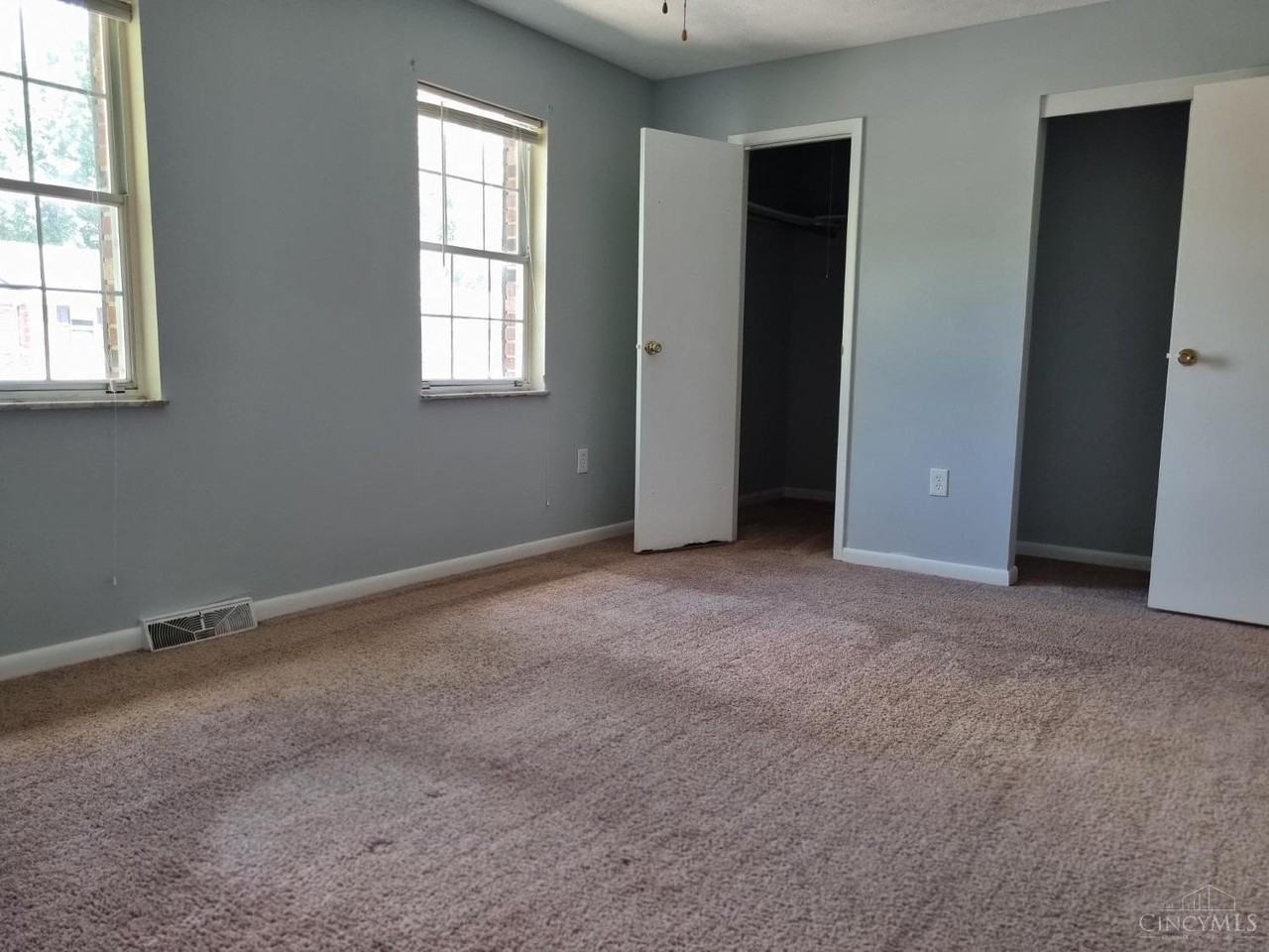 3 Queens Ct - Photo 7 of 20