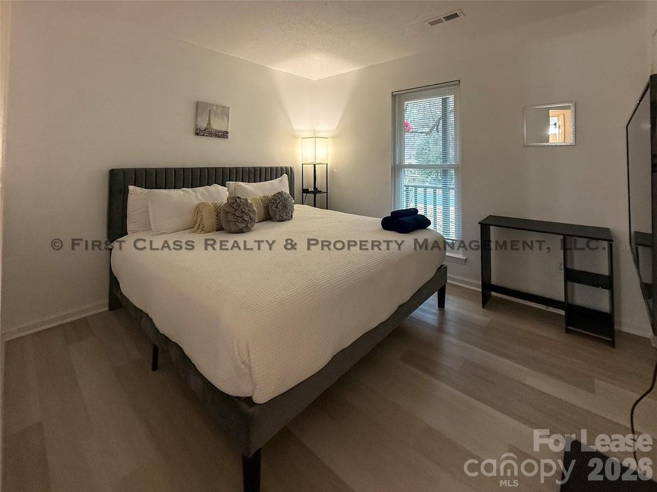 5819 Woodrock Ct - Photo 7 of 24