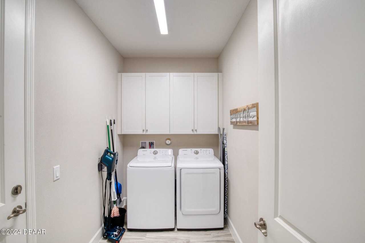 1131 Fins Up Ct - Photo 7 of 50