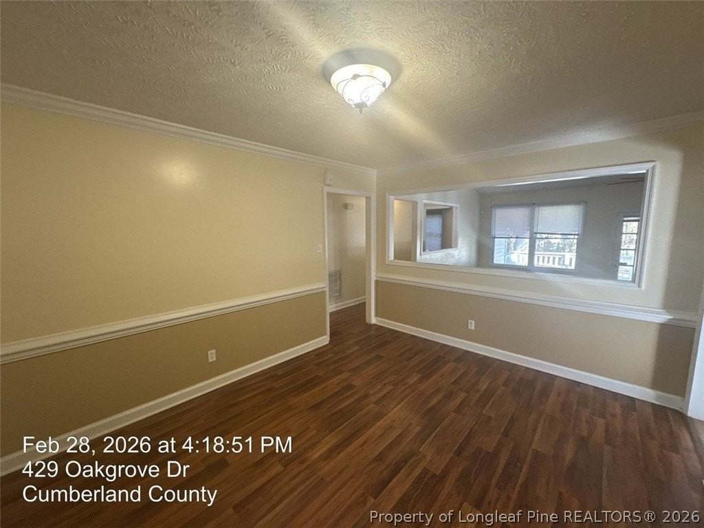 429 Oakgrove Dr - Photo 7 of 24