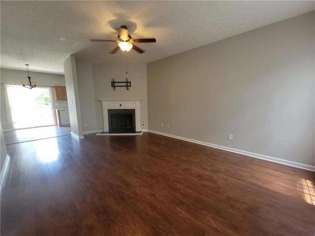 3007 Kentmere Dr - Photo 2 of 21