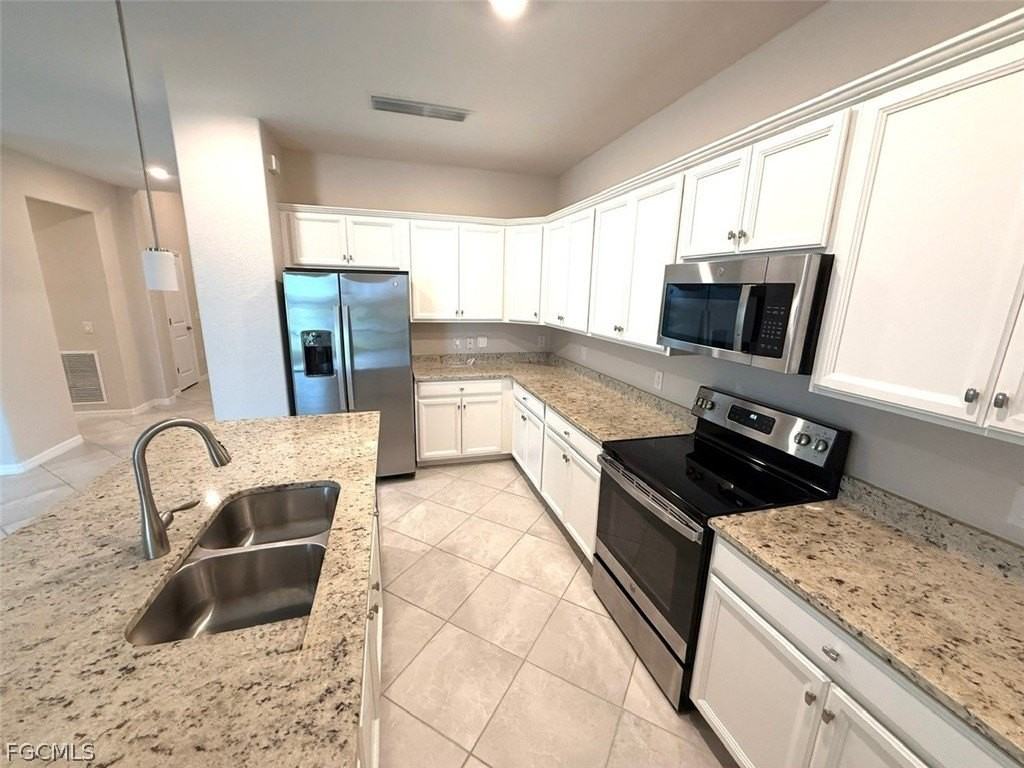 14579 Palamos Cir - Photo 6 of 42