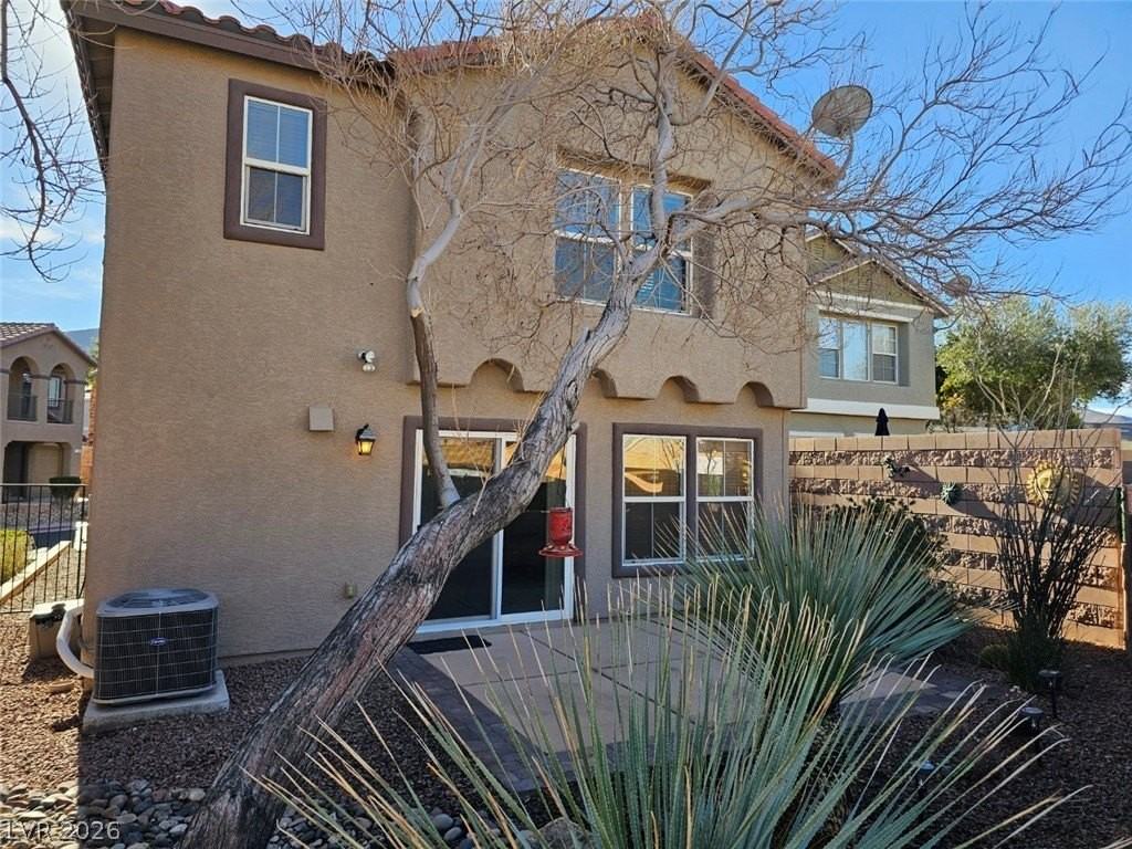 1135 Paradise Vista Dr - Photo 7 of 48