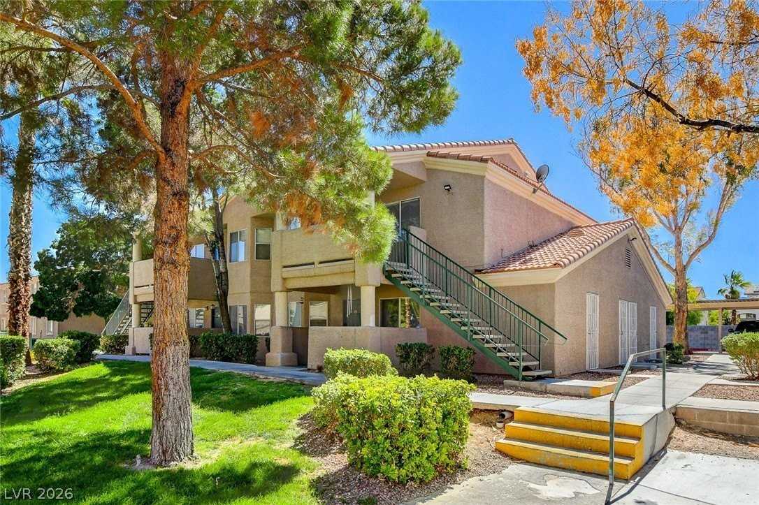 2216 Benmore St #202 - Photo 4 of 29