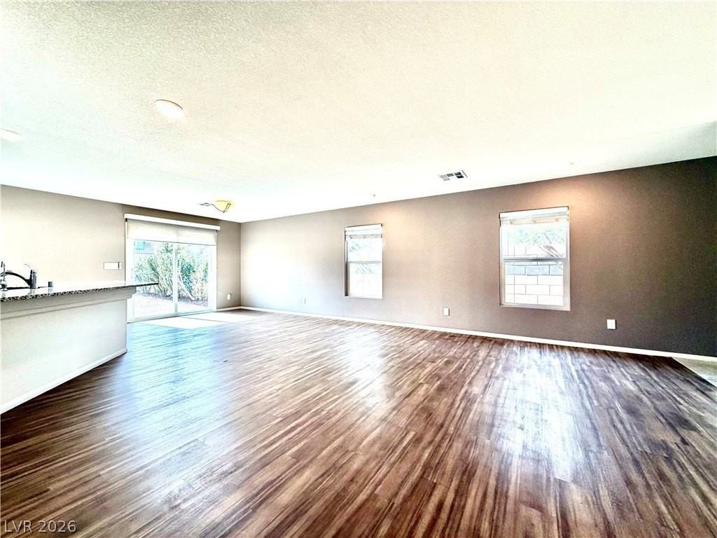 7223 Pazienza Ave - Photo 4 of 24