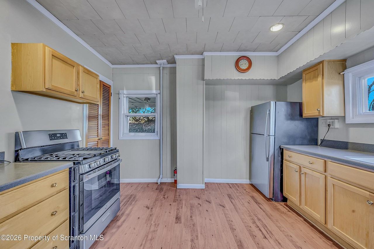 331 Cherry St Unit A - Photo 7 of 18