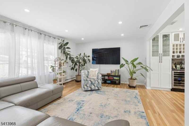 11 Lewis Ln - Photo 3 of 21