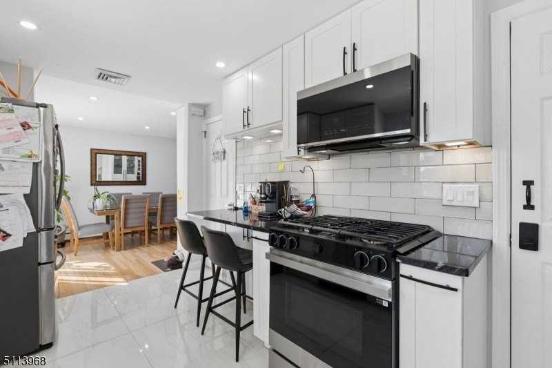 11 Lewis Ln - Photo 7 of 21