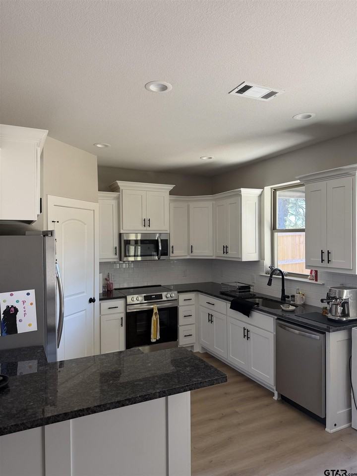 11201 County Road 166 - Photo 5 of 19