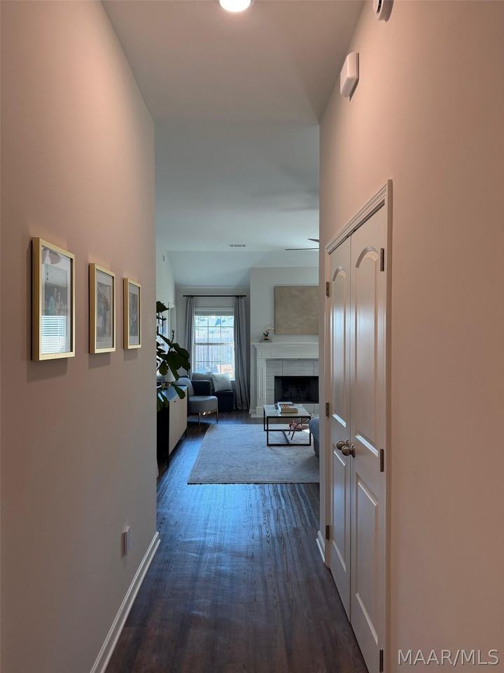 221 Dawsons Mill Way - Photo 4 of 17