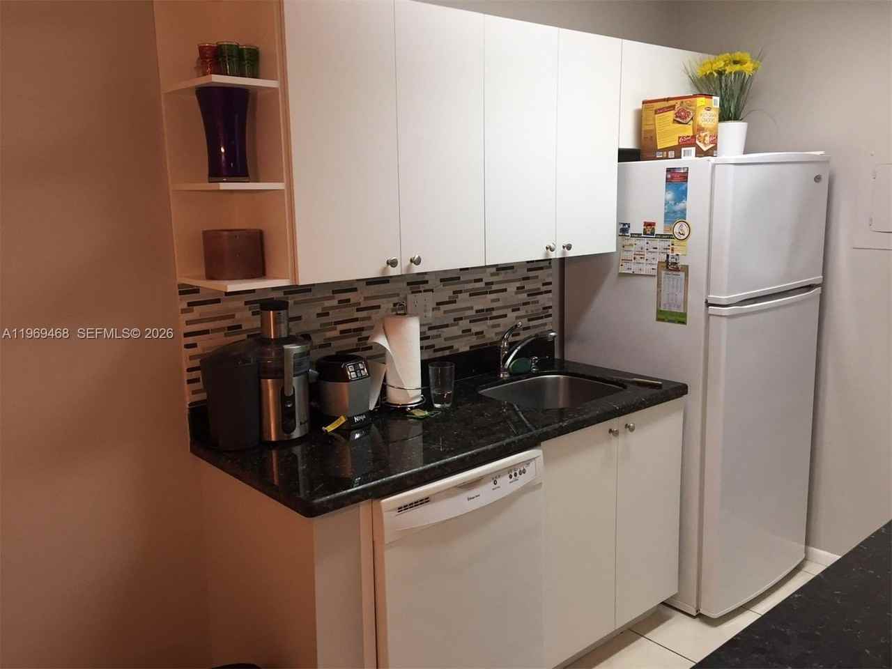 10738 N Kendall Dr #K20 - Photo 5 of 19