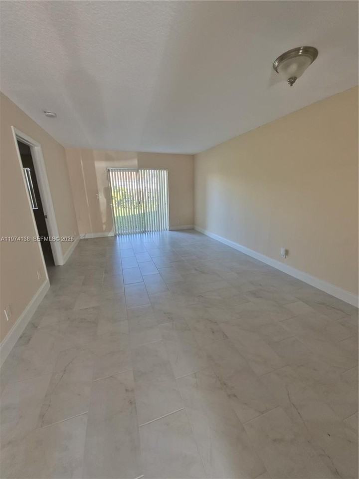 10905 Royal Palm Blvd #10905 - Photo 6 of 15