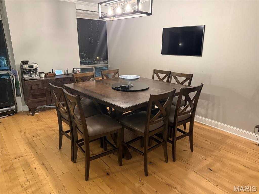 4501 Lindell Blvd #4B - Photo 6 of 13