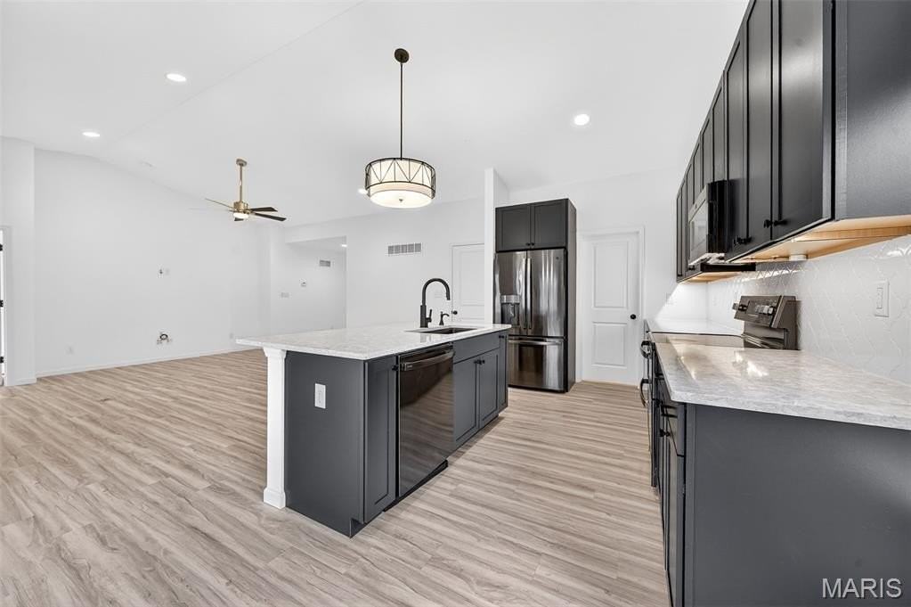 203 Homestretch Ln - Photo 5 of 28