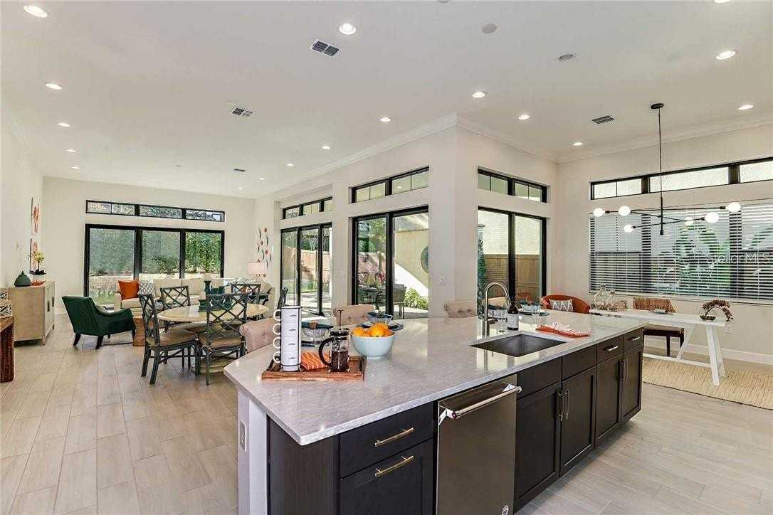 8202 Via Vittoria Way - Photo 3 of 18