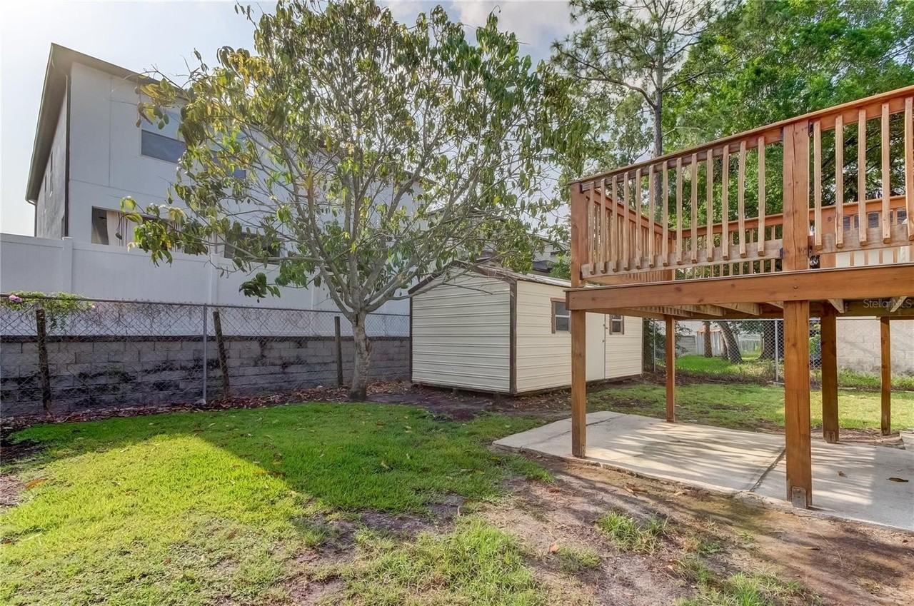 7604 S Sherrill St - Photo 2 of 16