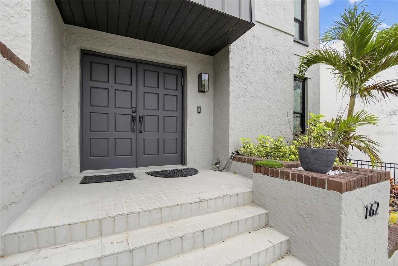 162 E Davis Blvd - Photo 2 of 43