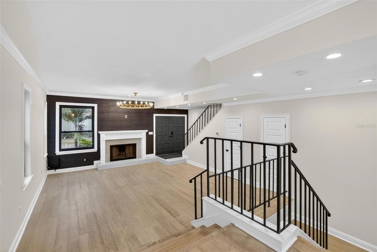 162 E Davis Blvd - Photo 3 of 43