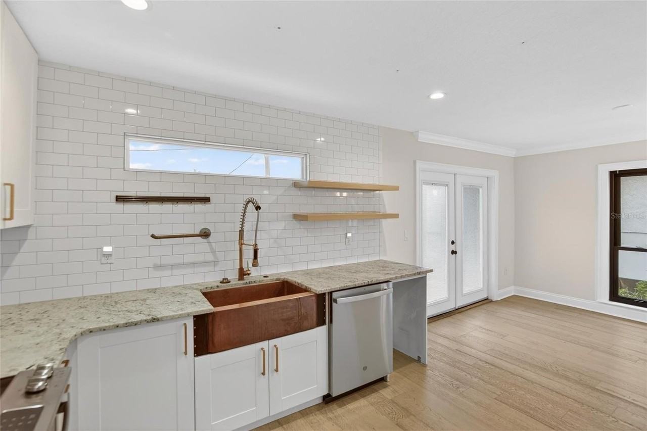 162 E Davis Blvd - Photo 6 of 43