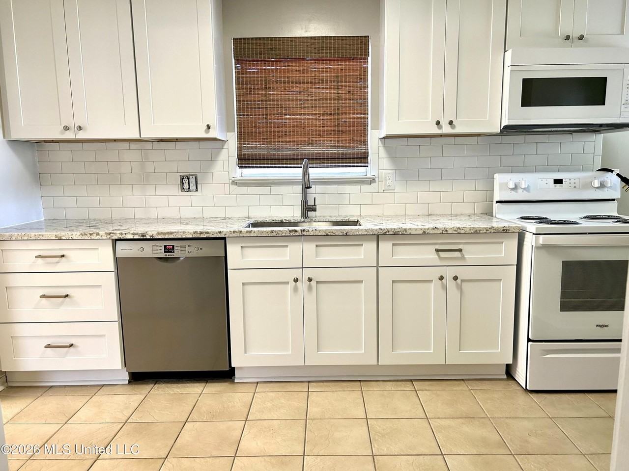 211 Woodland Cir - Photo 5 of 22