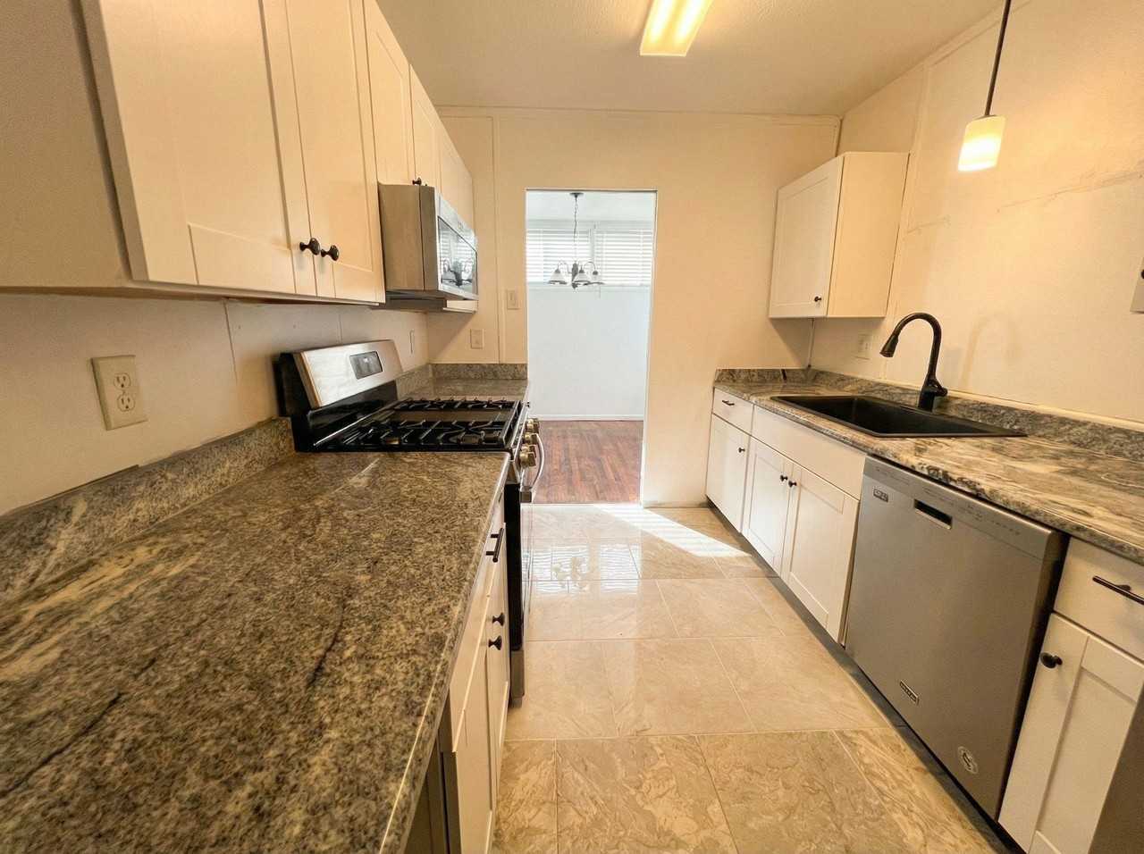 Hillcrest Dr - Photo 3 of 6