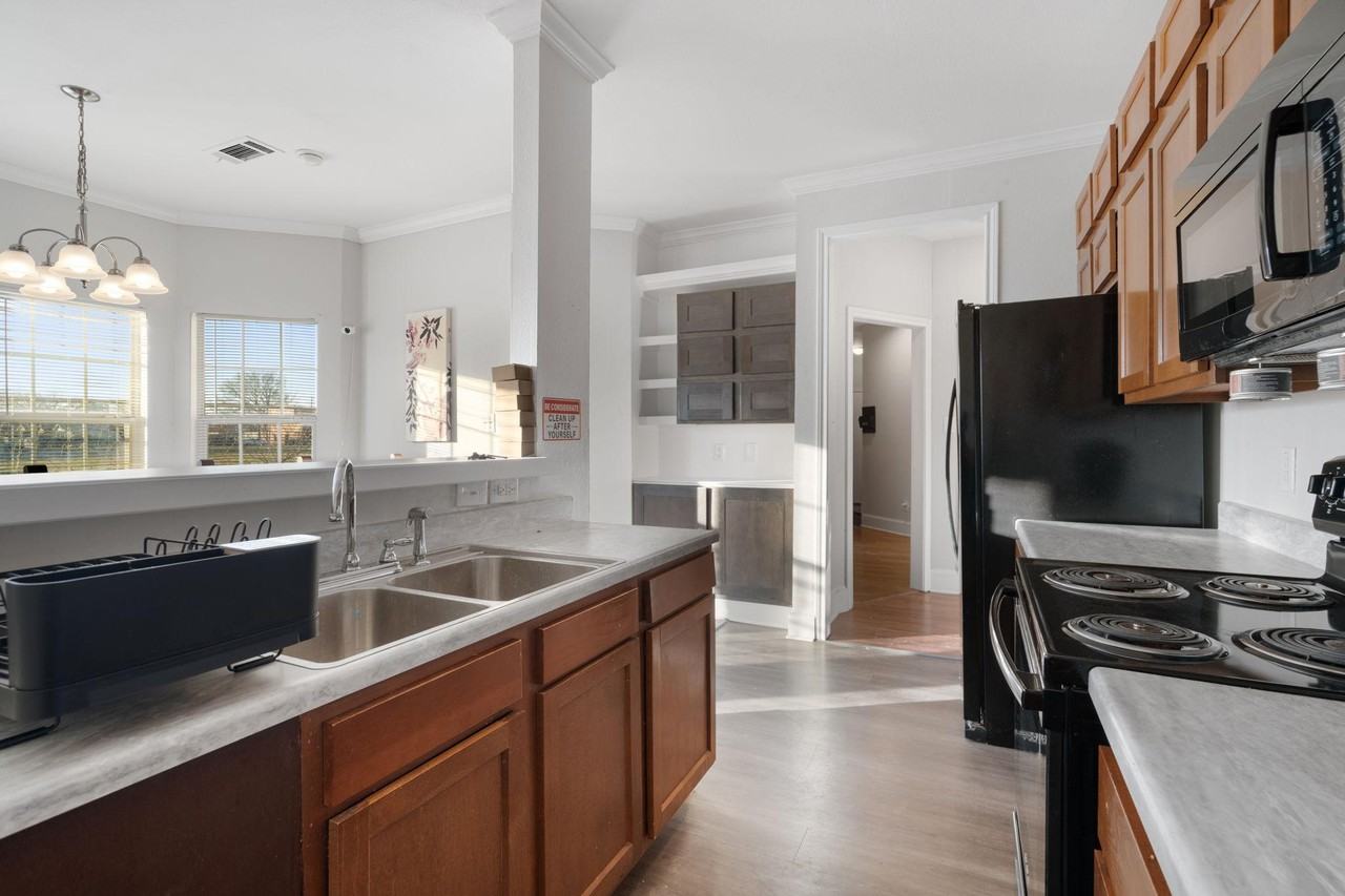 Fletcher St - Photo 7 of 10