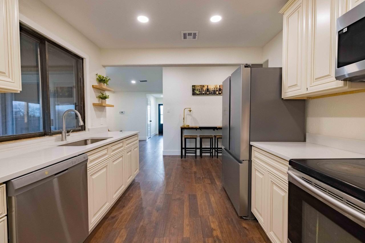 Pomeroy Dr - Photo 7 of 24