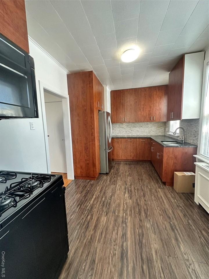 6034 56th Rd Unit 2 - Photo 3 of 13