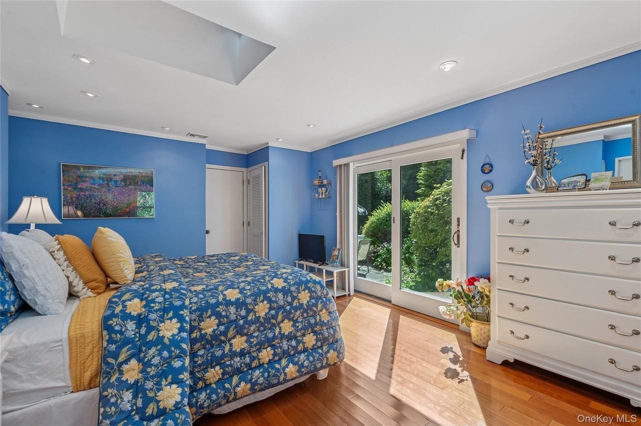 35 Halsey Rd - Photo 7 of 17