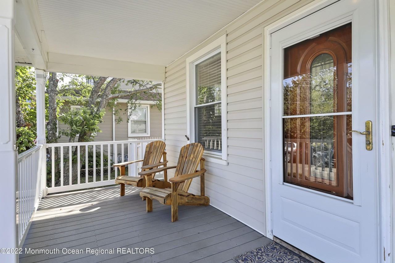 8 Arthur Ave - Photo 3 of 26