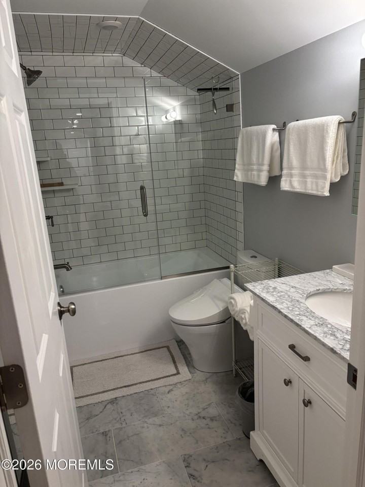 7th Ave - Photo 5 of 8