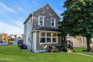 featured image of 493 Sairs Ave