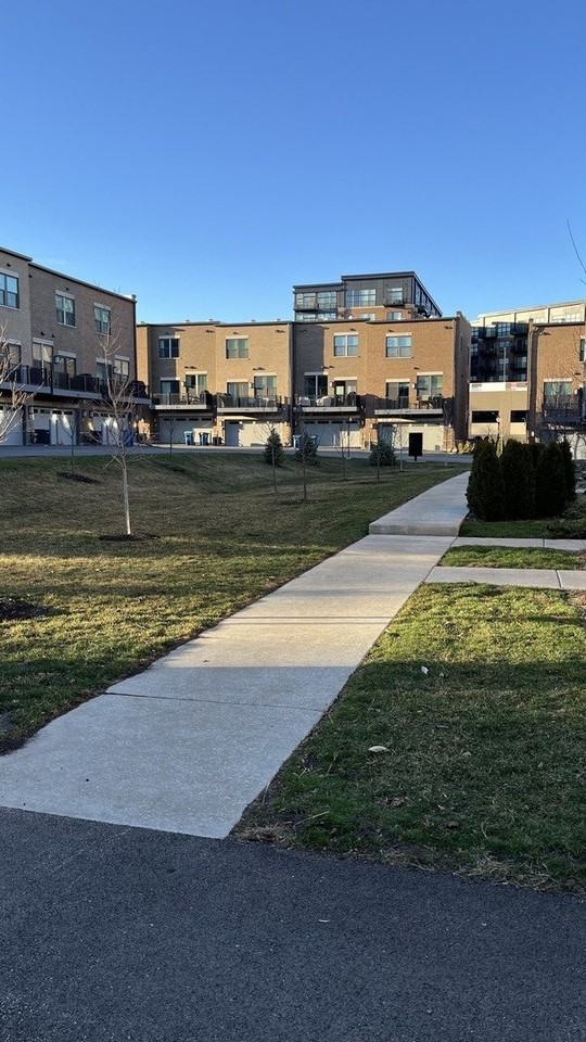 319 Elm Ct Unit 319 - Photo 3 of 28