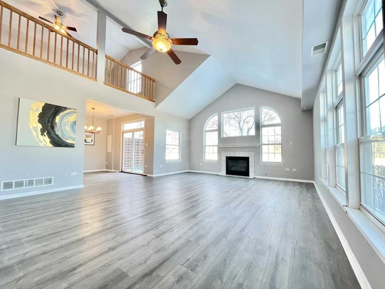 13841 S Cambridge Cir - Photo 3 of 20