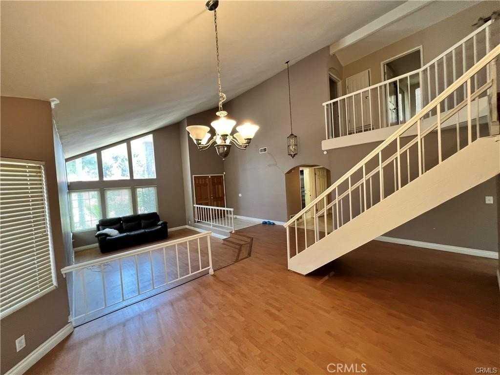 21498 Cold Spring Ln - Photo 5 of 21