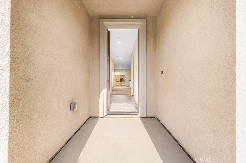 3449 E Sweetbay Way - Photo 2 of 32