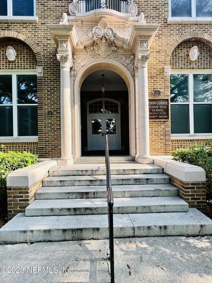 2525 College St #1203 - Photo 3 of 34