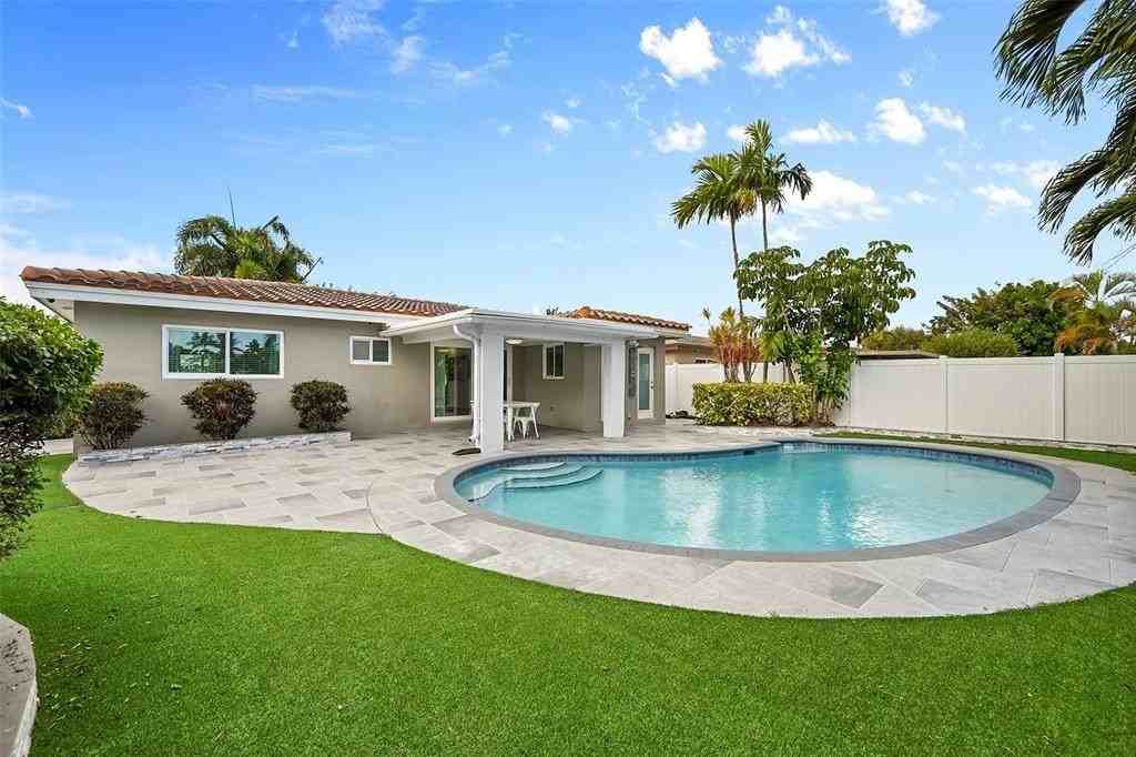 4620 Ne 1st Ter - Photo 2 of 28