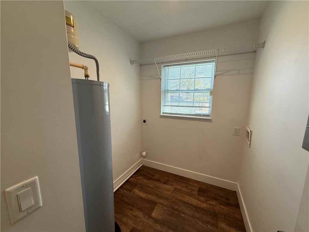 855 6th Ave - Photo 4 of 15