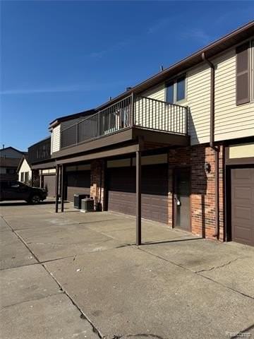 2346 London Bridge Dr - Photo 4 of 24