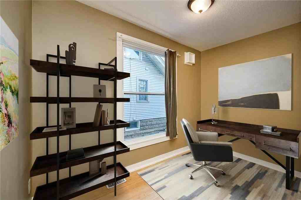 1036 15th Ave Se - Photo 3 of 8