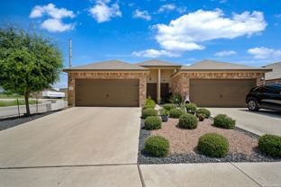 1100/1102 Stanley - Photo 1 of 1