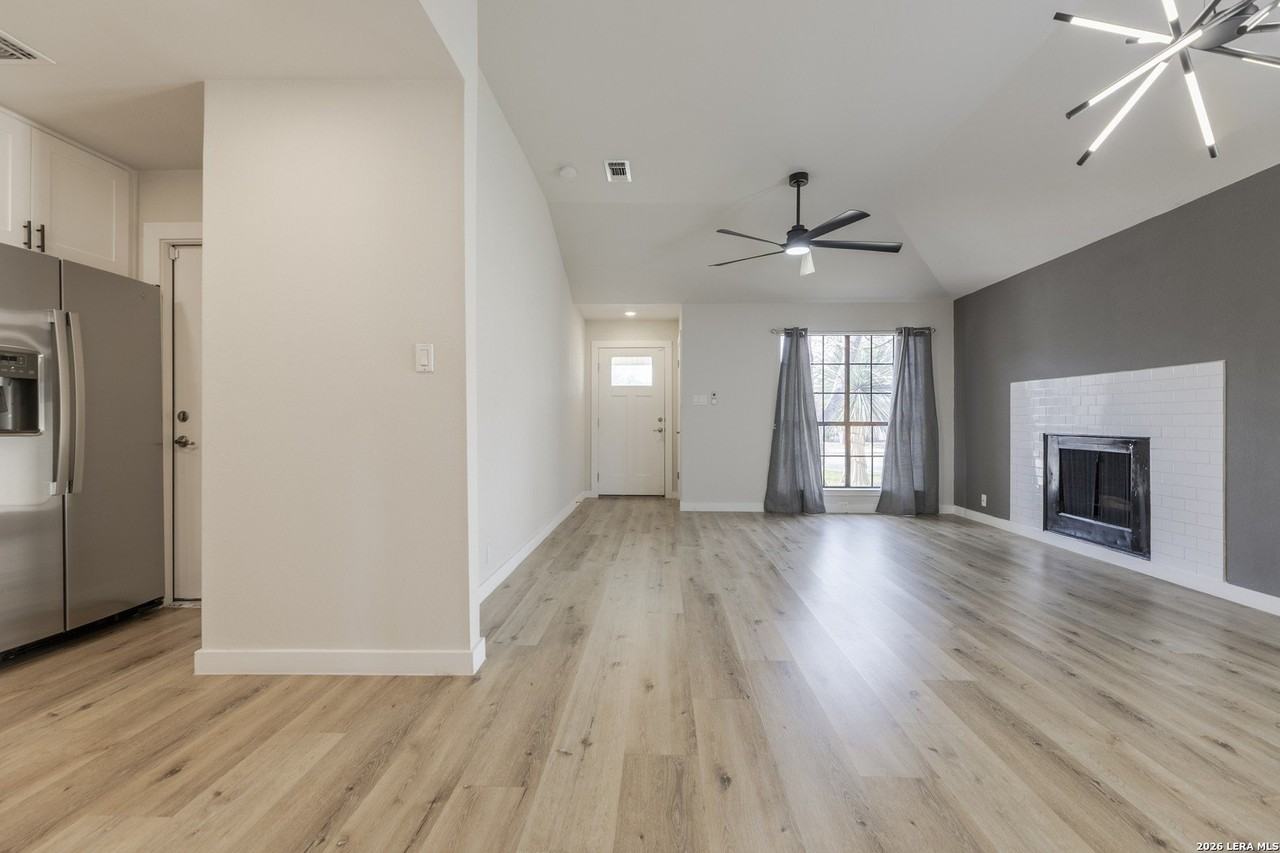 7410 Brandyridge - Photo 6 of 18