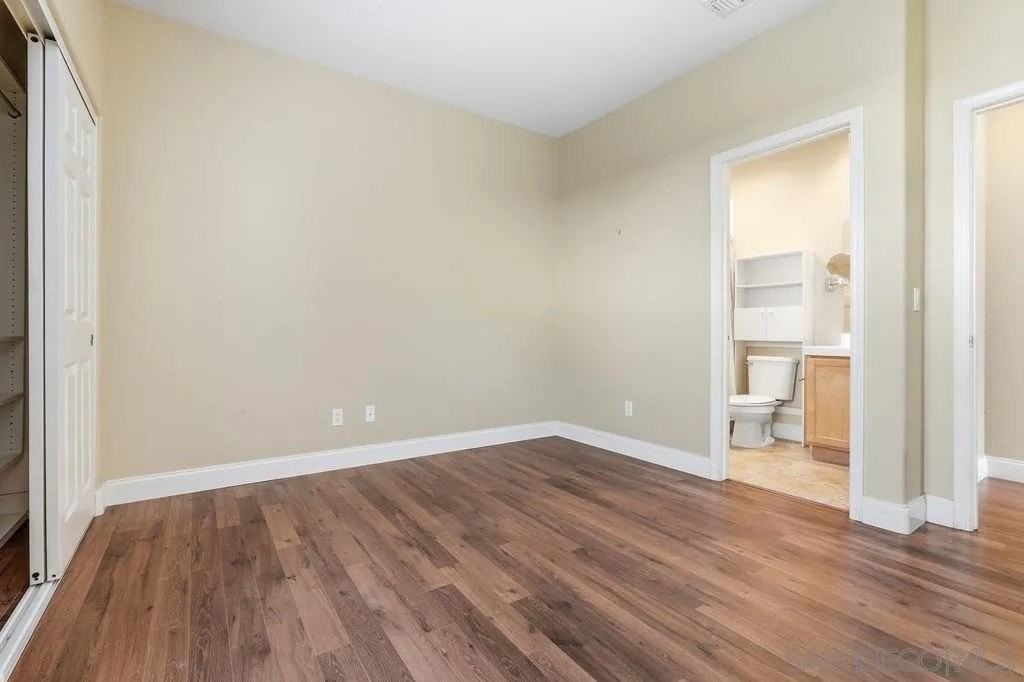 721 Hollowbrook Ct - Photo 2 of 35