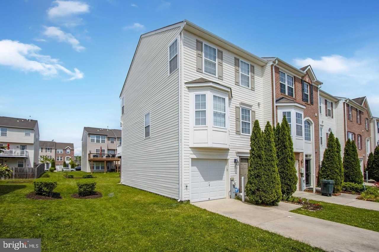 927 Tipton Rd - Photo 2 of 21