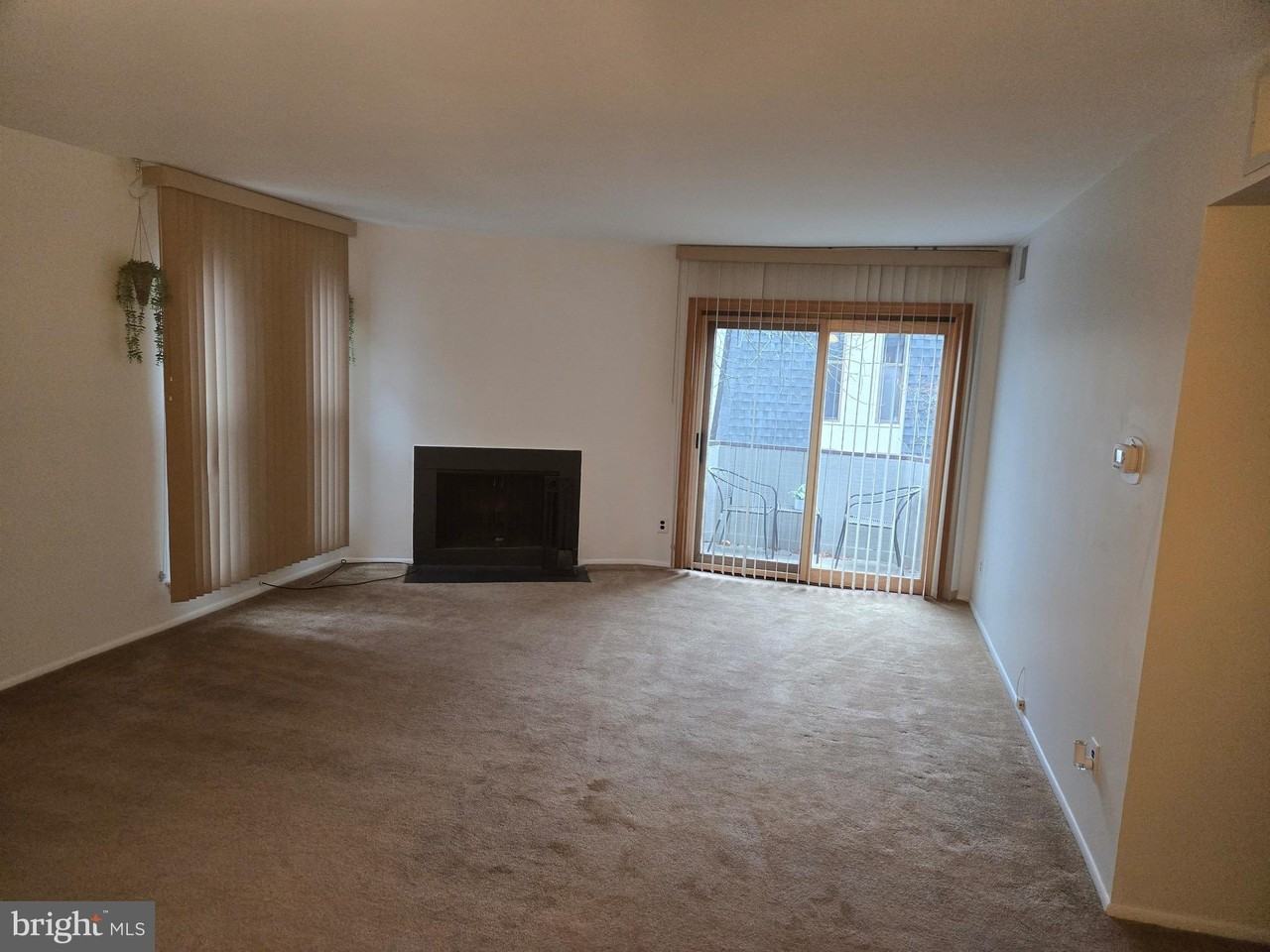 25 S Church Rd - Photo 4 of 8